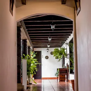 villa-real-antigua.guatemalaantiguahotels.com/